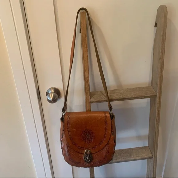 VTG 60s/70s Stamped Leather Tooled Shoulder Bag
